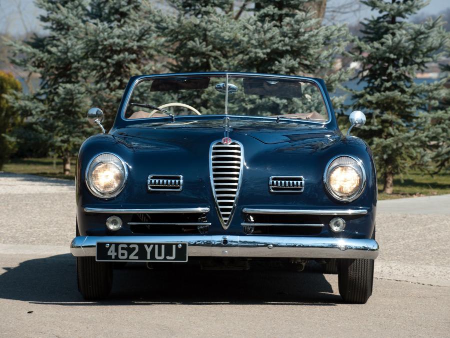  Alfa Romeo 6C 2500 SS Cabriolet 1947 года  (фото 10 из 40)